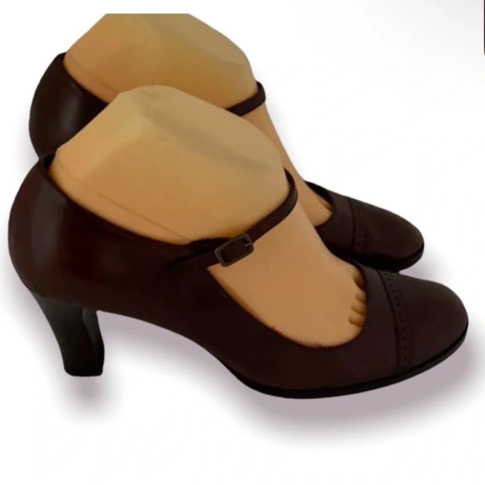 Authentic Marc Jacobs designer heeled Mary Jane brown leather shoes sz 8